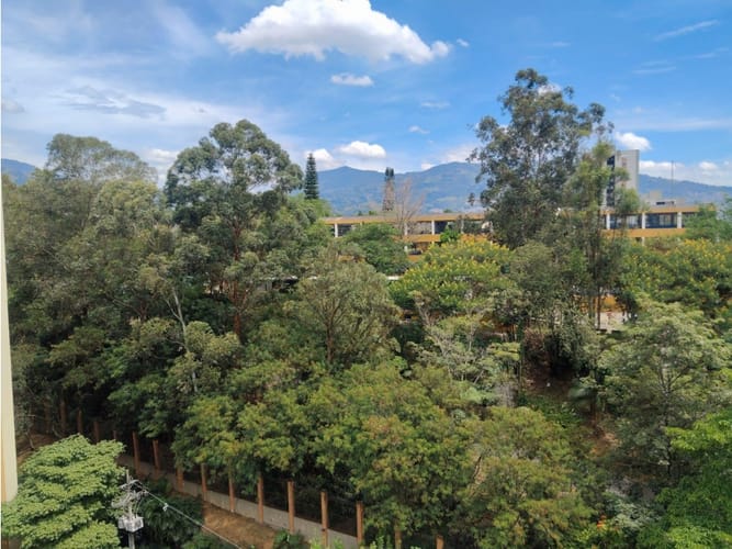 Apartamento de 3 alcobas en arriendo en Las Mercedes, Medellín, 69 m² · foto 9 de 17