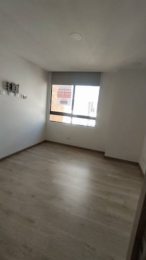 Apartamento de 2 alcobas en arriendo en El Carmelo Ii, Sabaneta, 74 m² · foto 12 de 12