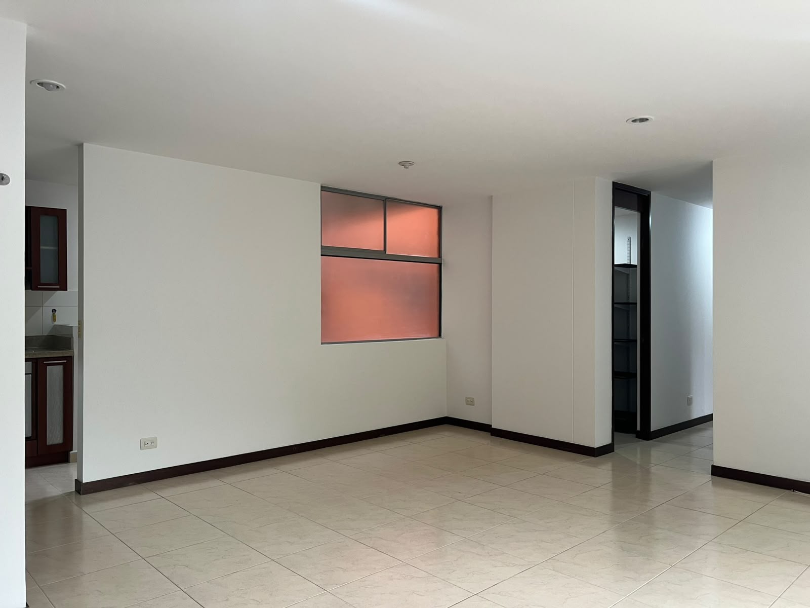 Apartamento en venta en Loma Del Esmeraldal, Envigado · foto 7 de 14