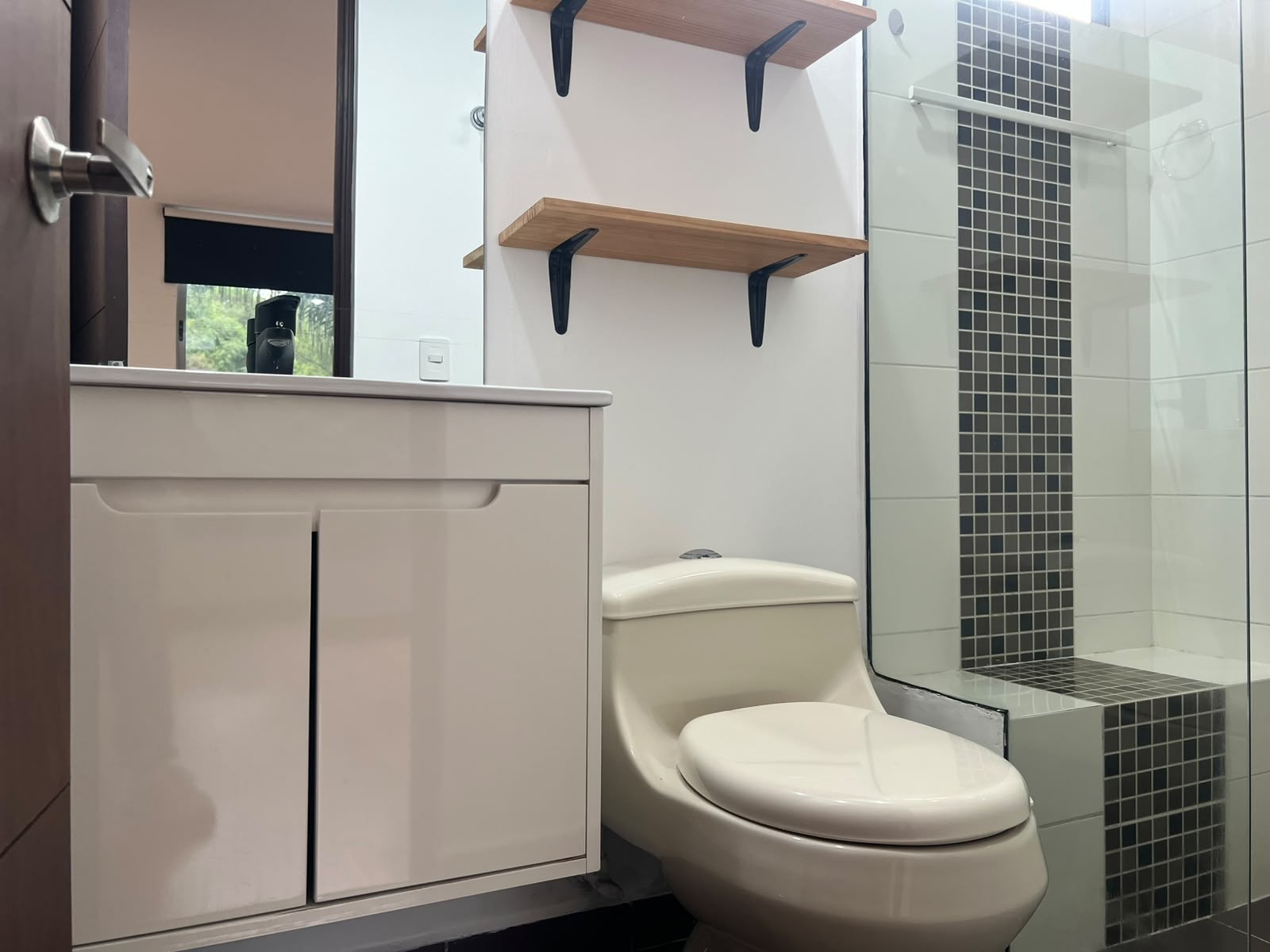 Apartamento en venta en Loma Del Esmeraldal, Envigado · foto 14 de 14