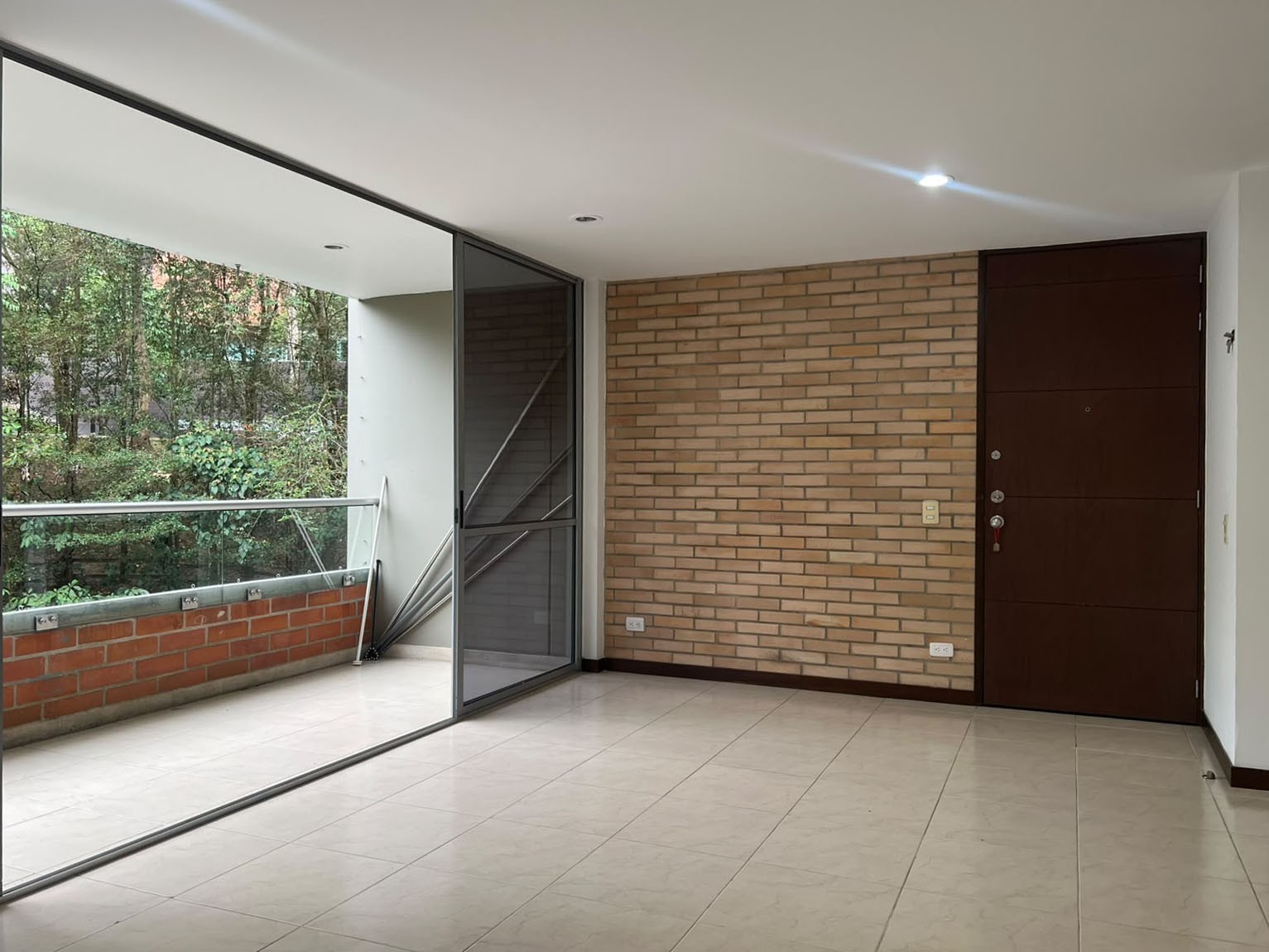 Apartamento en venta en Loma Del Esmeraldal, Envigado · foto 3 de 14