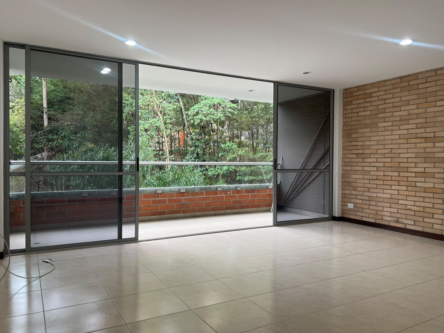 Apartamento en venta en Loma Del Esmeraldal, Envigado · foto 2 de 14