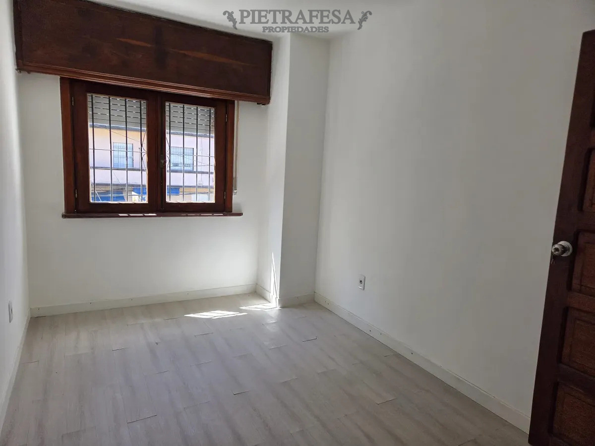 Apartamento en alquiler, 3 dormitorios, 1 año, terraza, cochera. Sin gastos comunes. La Blanqueada. · Foto 9