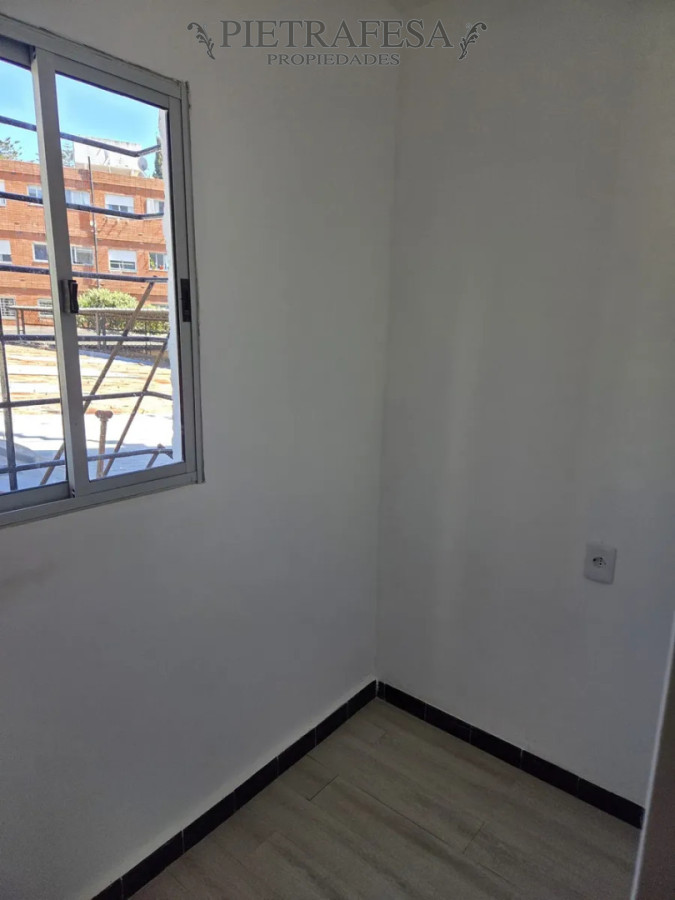 Apartamento en alquiler, 3 dormitorios, 1 año, terraza, cochera. Sin gastos comunes. La Blanqueada. · Foto 11