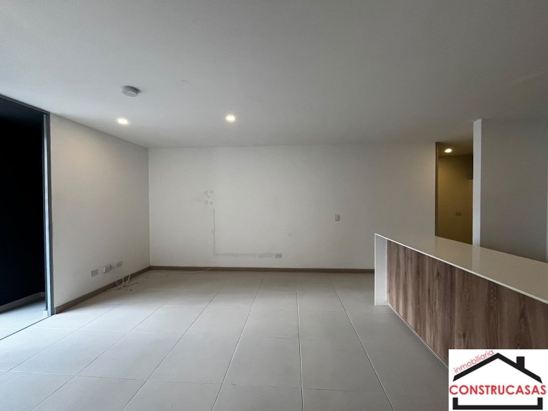 Apartamento en arriendo en Ciudad Del Río, Medellín · foto 8 de 21