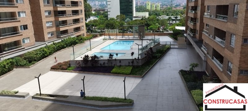 Apartamento en arriendo en Ciudad Del Río, Medellín · foto 18 de 21