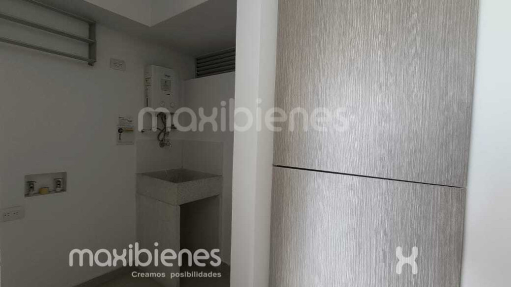 Apartaestudio en arriendo en Tres Esquinas, Envigado · foto 12 de 14