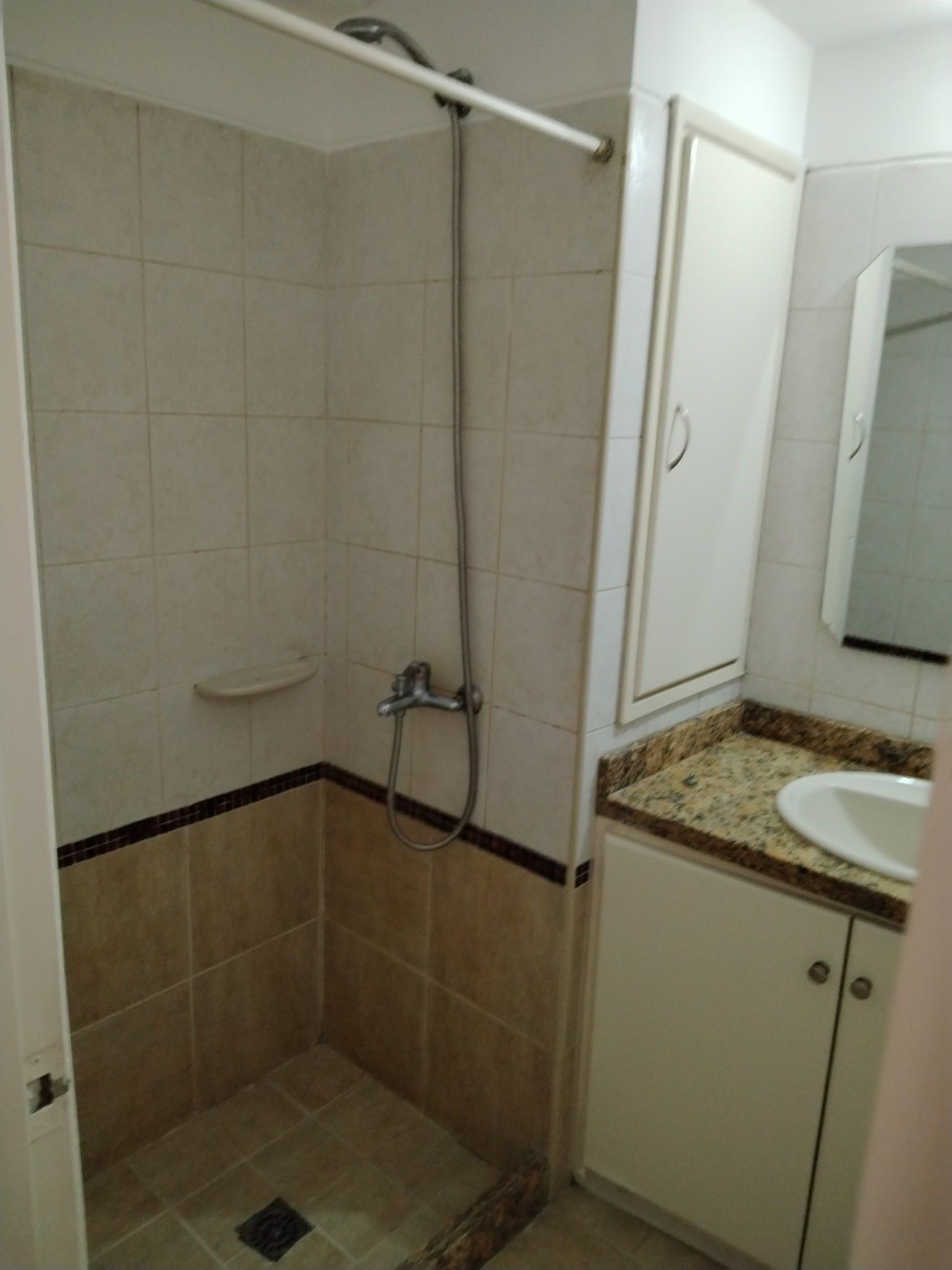 Parque Batlle.Av. Rivera y Av. Ponce.luminoso,2 dorm,2 baños,lavadero.Barbacoa · Foto 9