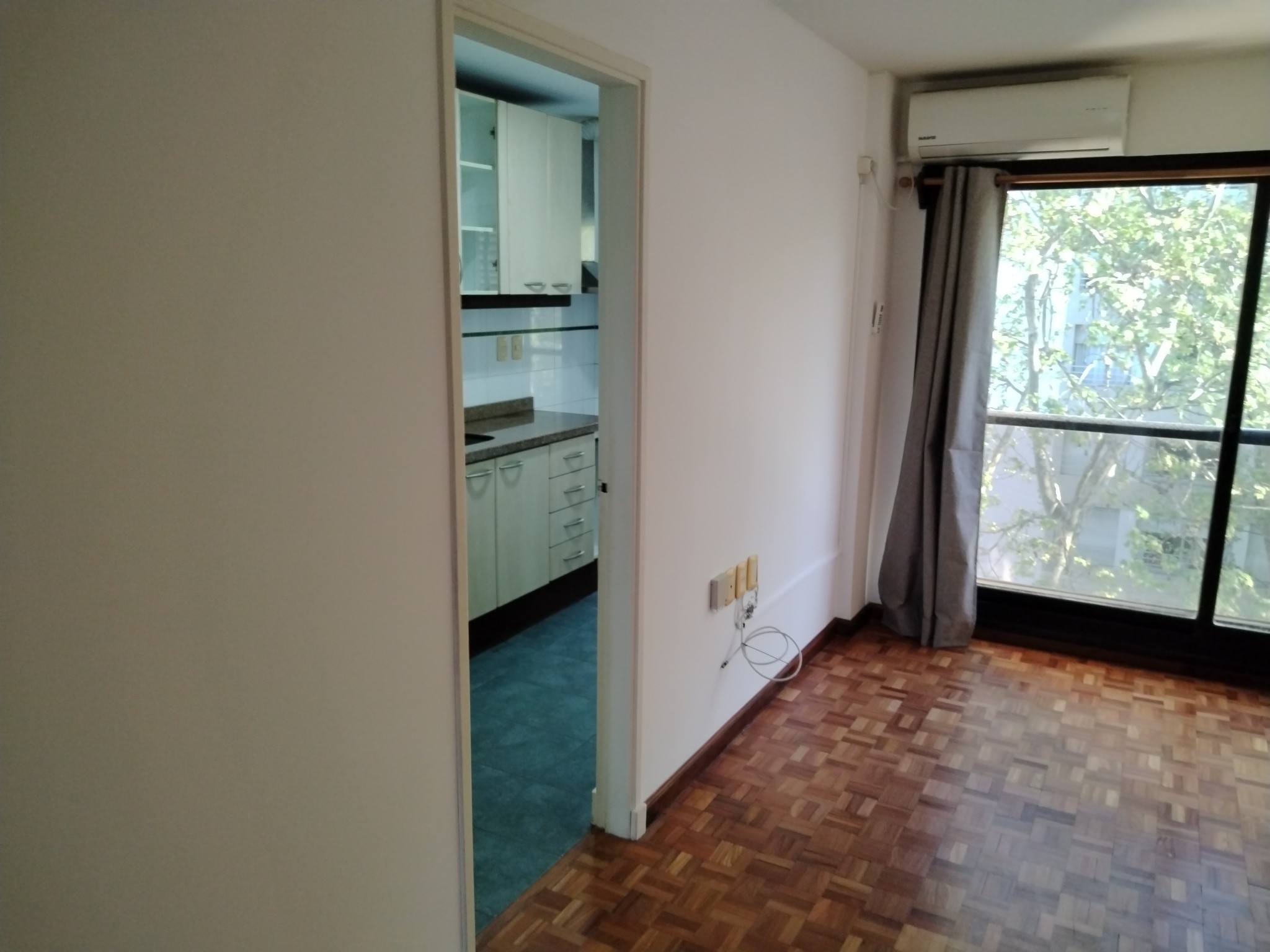 Parque Batlle.Av. Rivera y Av. Ponce.luminoso,2 dorm,2 baños,lavadero.Barbacoa · Foto 12