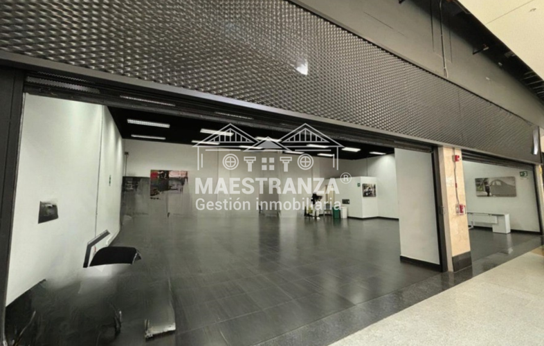 Local en venta en Los Cerros - El Vergel, Medellín, 131 m² · foto 2 de 9