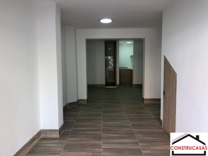 Local en arriendo en El Velodromo, Medellín, 30 m² · foto 4 de 21