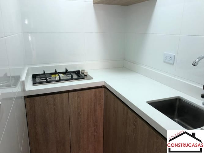 Local en arriendo en El Velodromo, Medellín, 30 m² · foto 14 de 21