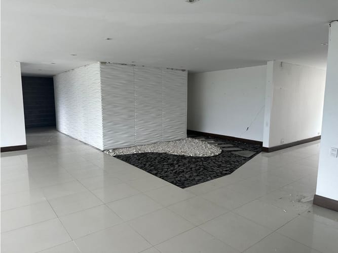 Apartamento en venta en Norte De Armenia, Armenia, 345 m² · foto 2 de 24