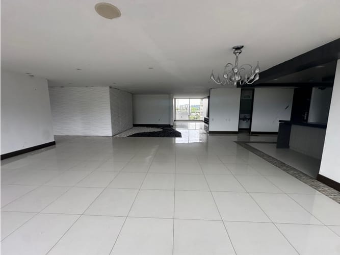 Apartamento en venta en Norte De Armenia, Armenia, 345 m² · foto 4 de 24