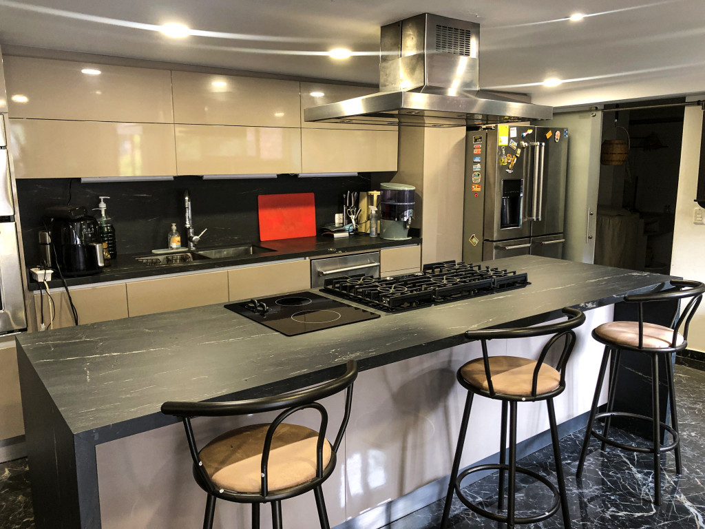 Apartamento en venta en Santa Barbara, Bogotá · foto 3 de 10