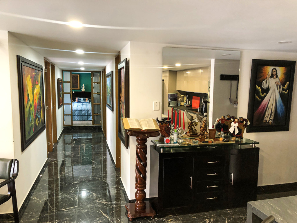 Apartamento en venta en Santa Barbara, Bogotá · foto 4 de 10