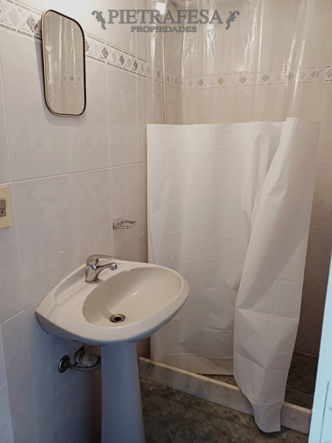 Apartamento en alquiler, Monoambiente, 1 baño, terraza. Centro. · Foto 12