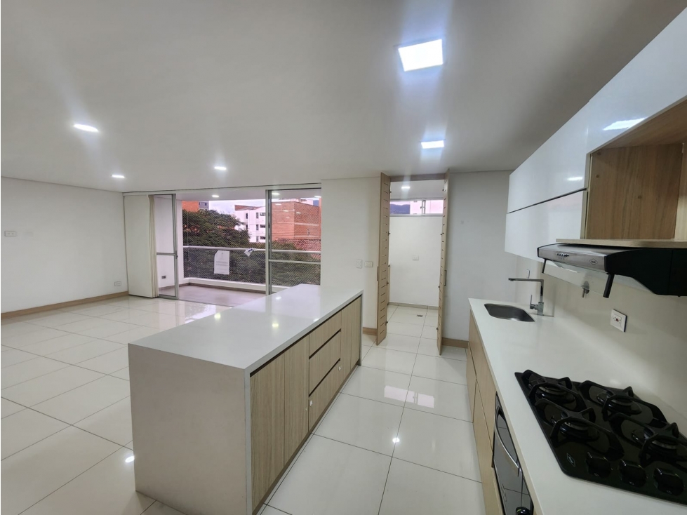 Apartamento en arriendo en Laureles, Medellín · foto 4 de 22