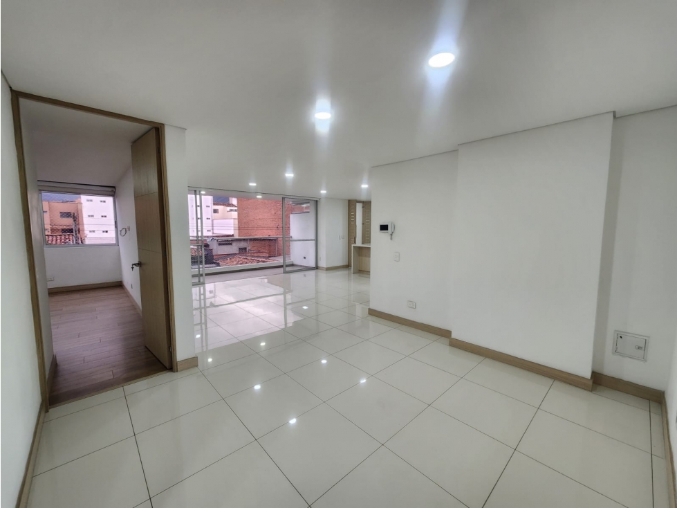 Apartamento en arriendo en Laureles, Medellín · foto 9 de 22