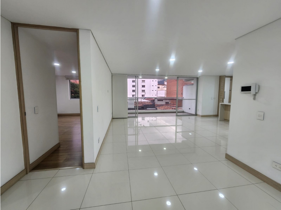 Apartamento en arriendo en Laureles, Medellín · foto 10 de 22