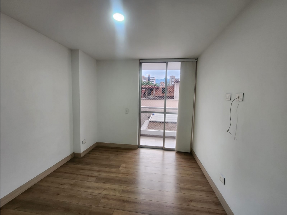 Apartamento en arriendo en Laureles, Medellín · foto 17 de 22