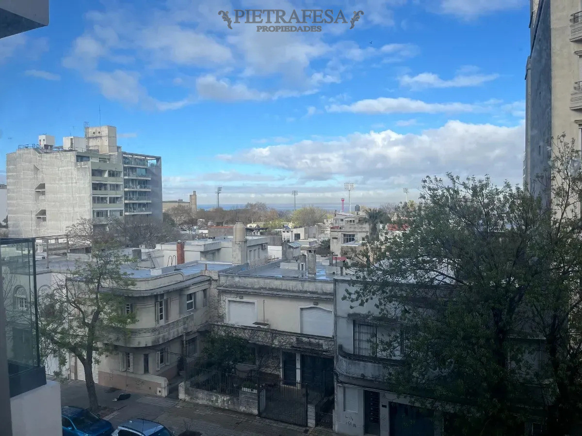 Apartamento en alquiler, 2 dormitorios, 1 baño. Punta Carretas. · Foto 11
