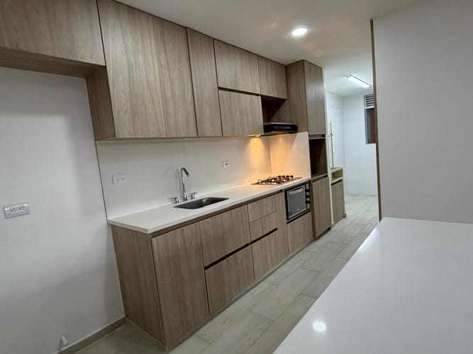 Apartamento en venta en Rodeo Alto, Itagüí · foto 3 de 24