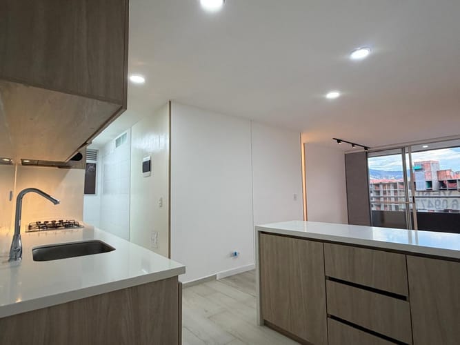 Apartamento en venta en Rodeo Alto, Itagüí · foto 14 de 24