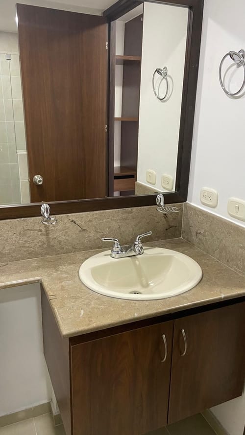 Apartamento de 3 alcobas en venta en La Hacienda, Cali, 98 m² · foto 18 de 24