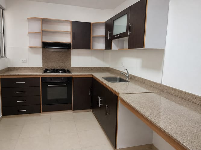 Apartamento de 3 alcobas en venta en La Hacienda, Cali, 98 m² · foto 2 de 24