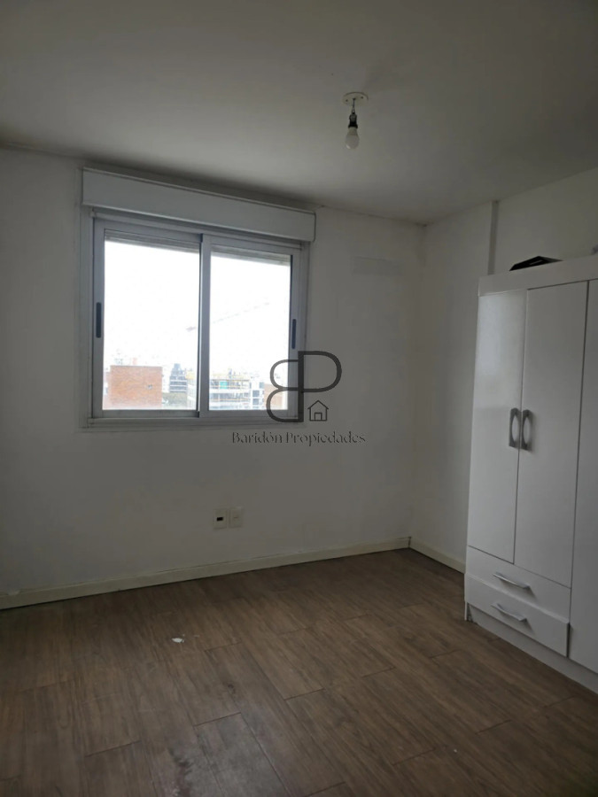 Alquiler Apartamento 2 Dormitorios Cordón con balcon y cochera · Foto 10