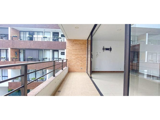 Apartamento de 3 alcobas en venta en Santa Elena, El Retiro, 87 m² · foto 4 de 12