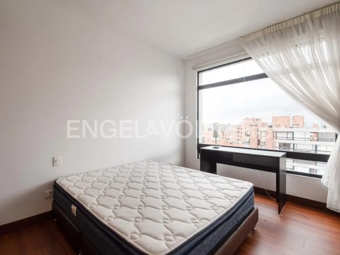 Apartamento de 3 alcobas en venta en Los Rosales, Bogotá, 176 m² · foto 11 de 19