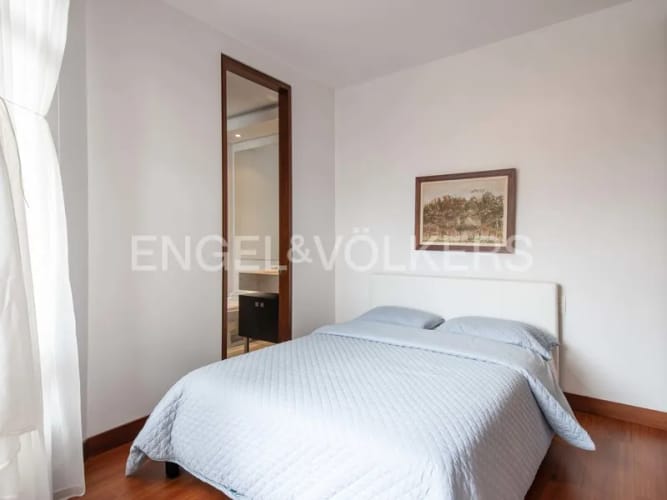 Apartamento de 3 alcobas en venta en Los Rosales, Bogotá, 176 m² · foto 9 de 19