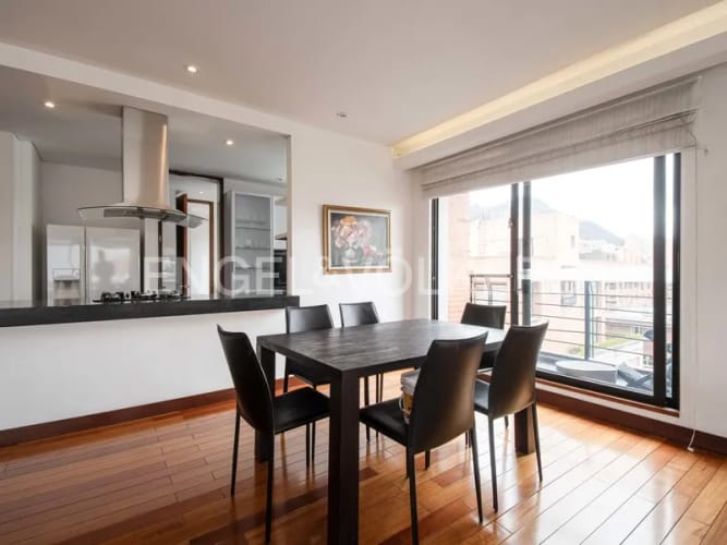 Apartamento de 3 alcobas en venta en Los Rosales, Bogotá, 176 m² · foto 5 de 19