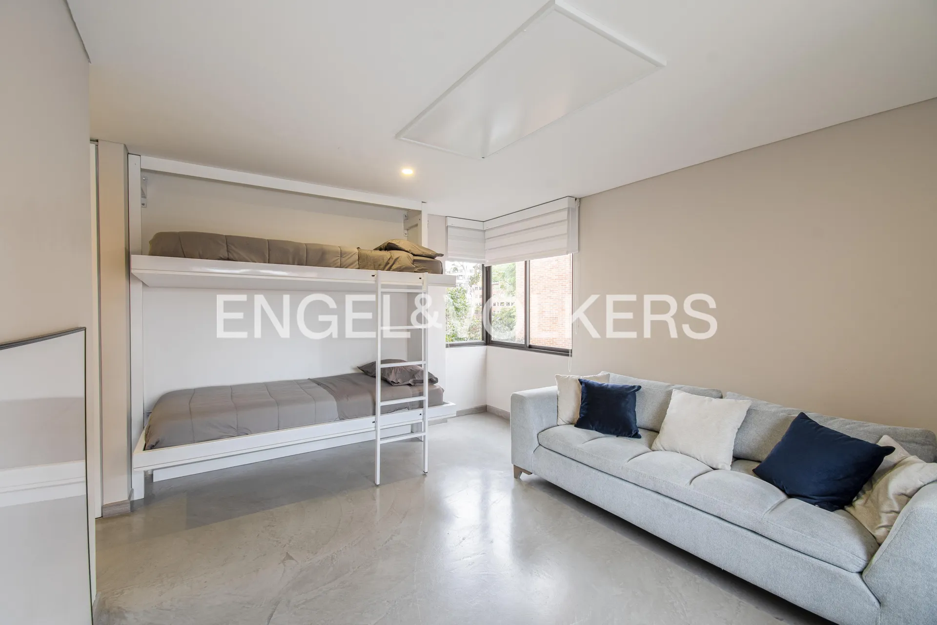 Apartamento en venta en Los Rosales, Bogotá · foto 16 de 16