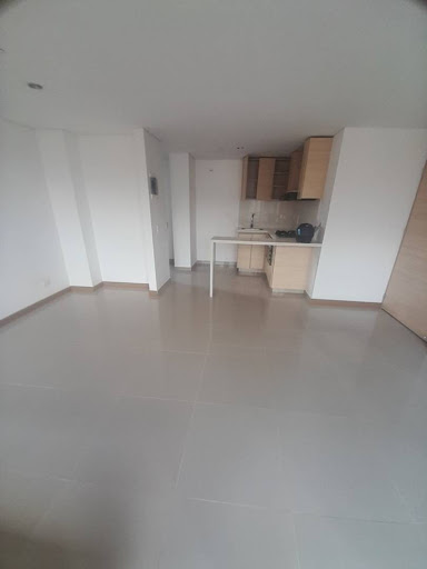 Apartamento en arriendo en La Doctora, Sabaneta · foto 3 de 14