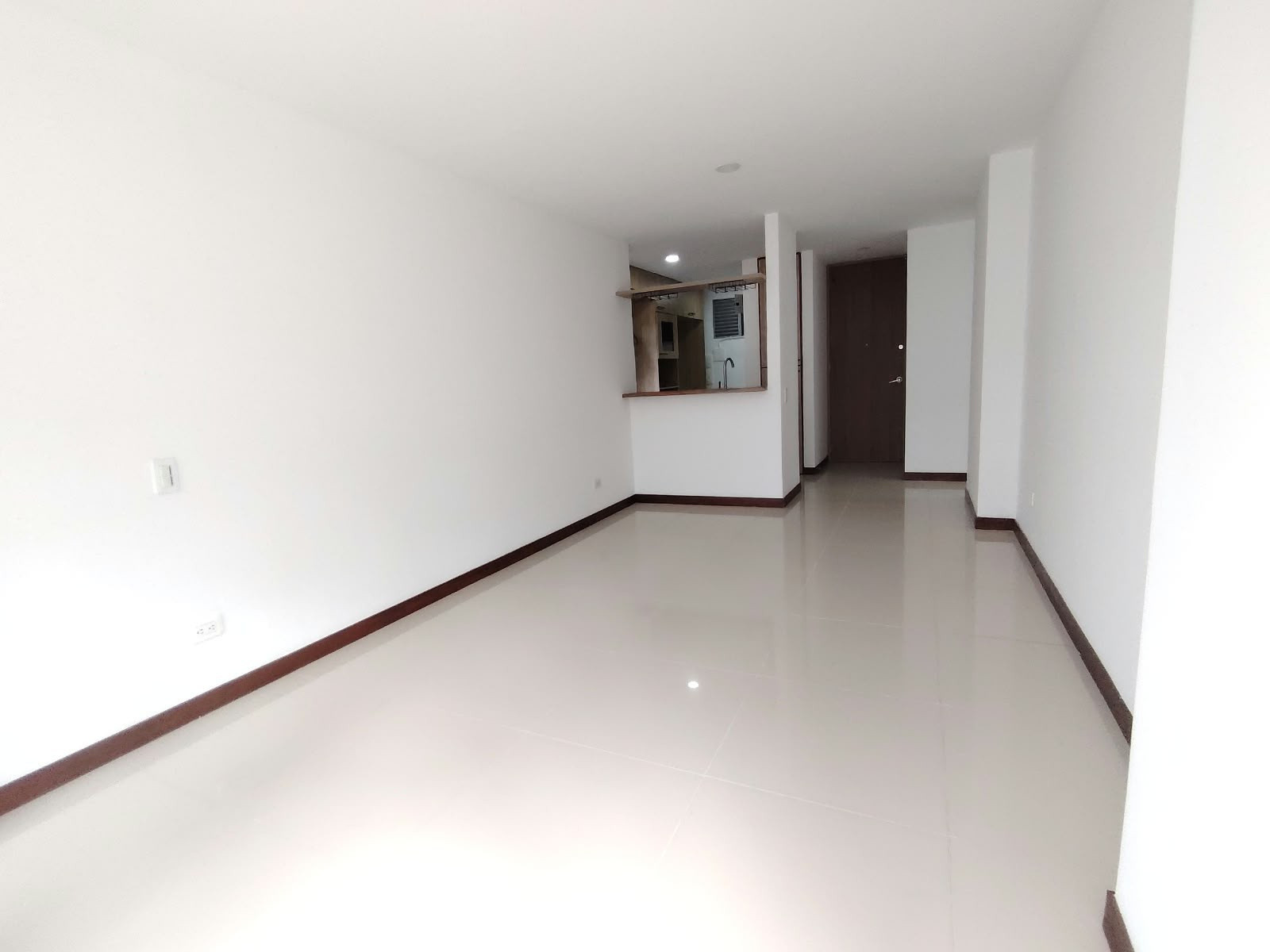 Apartamento en arriendo en Loma Del Escobero, Envigado · foto 3 de 22
