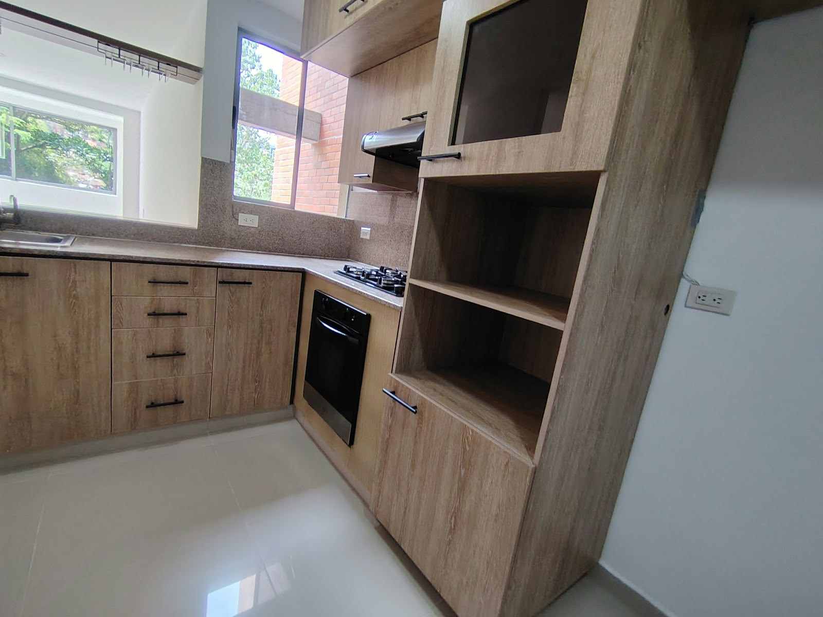 Apartamento en arriendo en Loma Del Escobero, Envigado · foto 8 de 22
