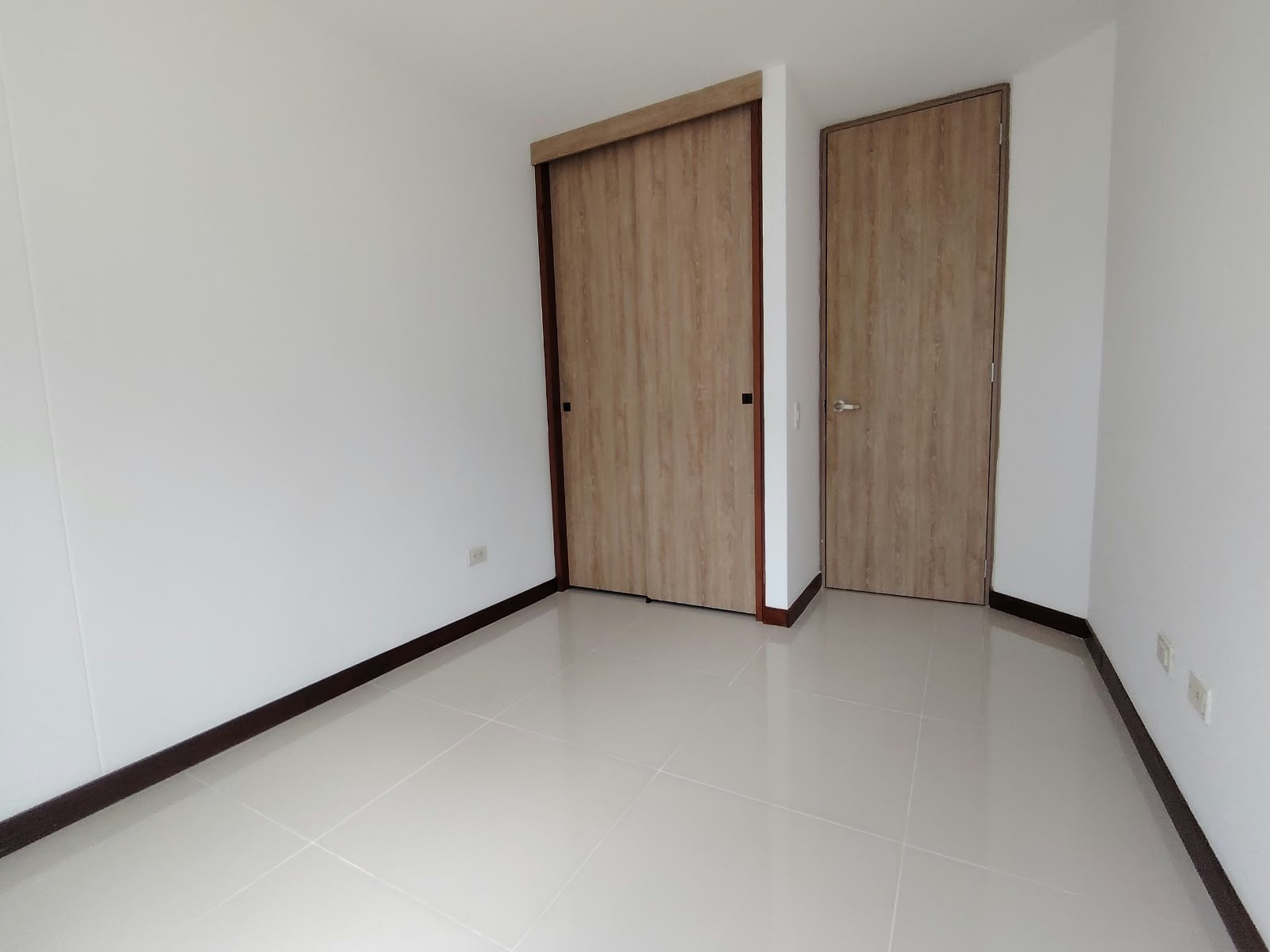 Apartamento en arriendo en Loma Del Escobero, Envigado · foto 10 de 22