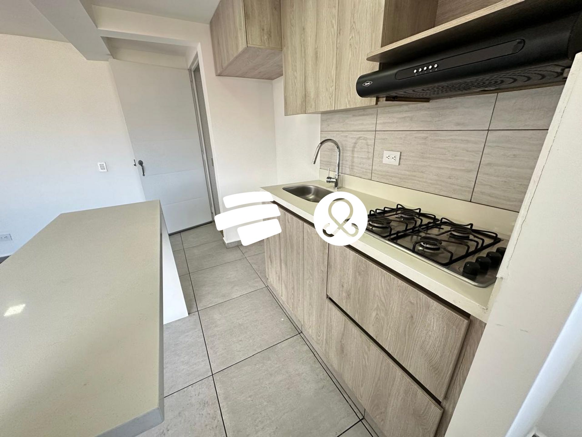 Apartamento en venta en Viviendas Del Sur, Itagüí · foto 3 de 18