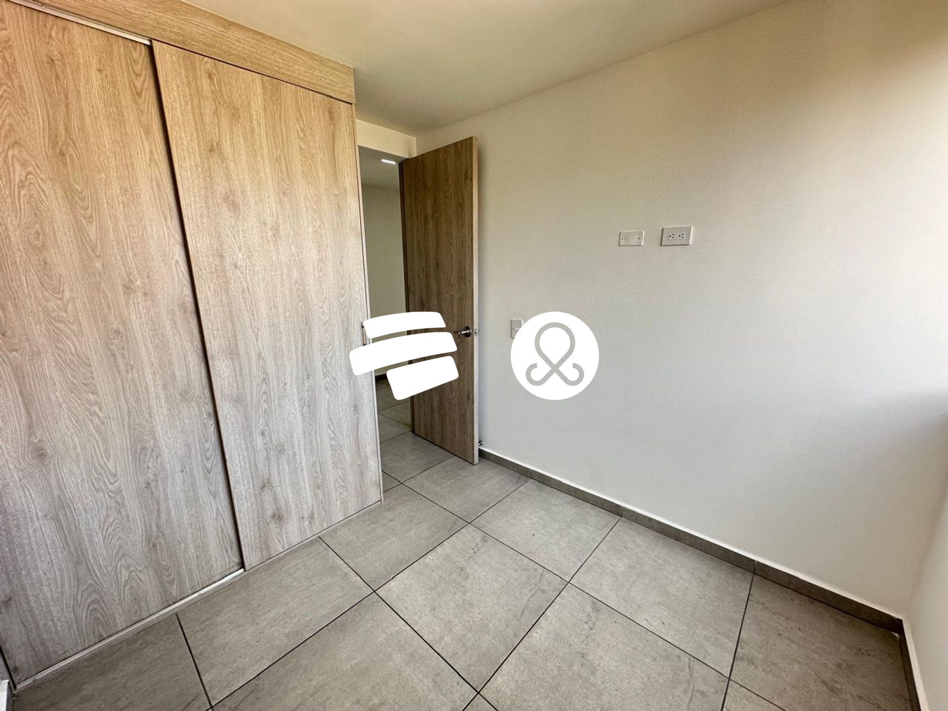 Apartamento en venta en Viviendas Del Sur, Itagüí · foto 14 de 18