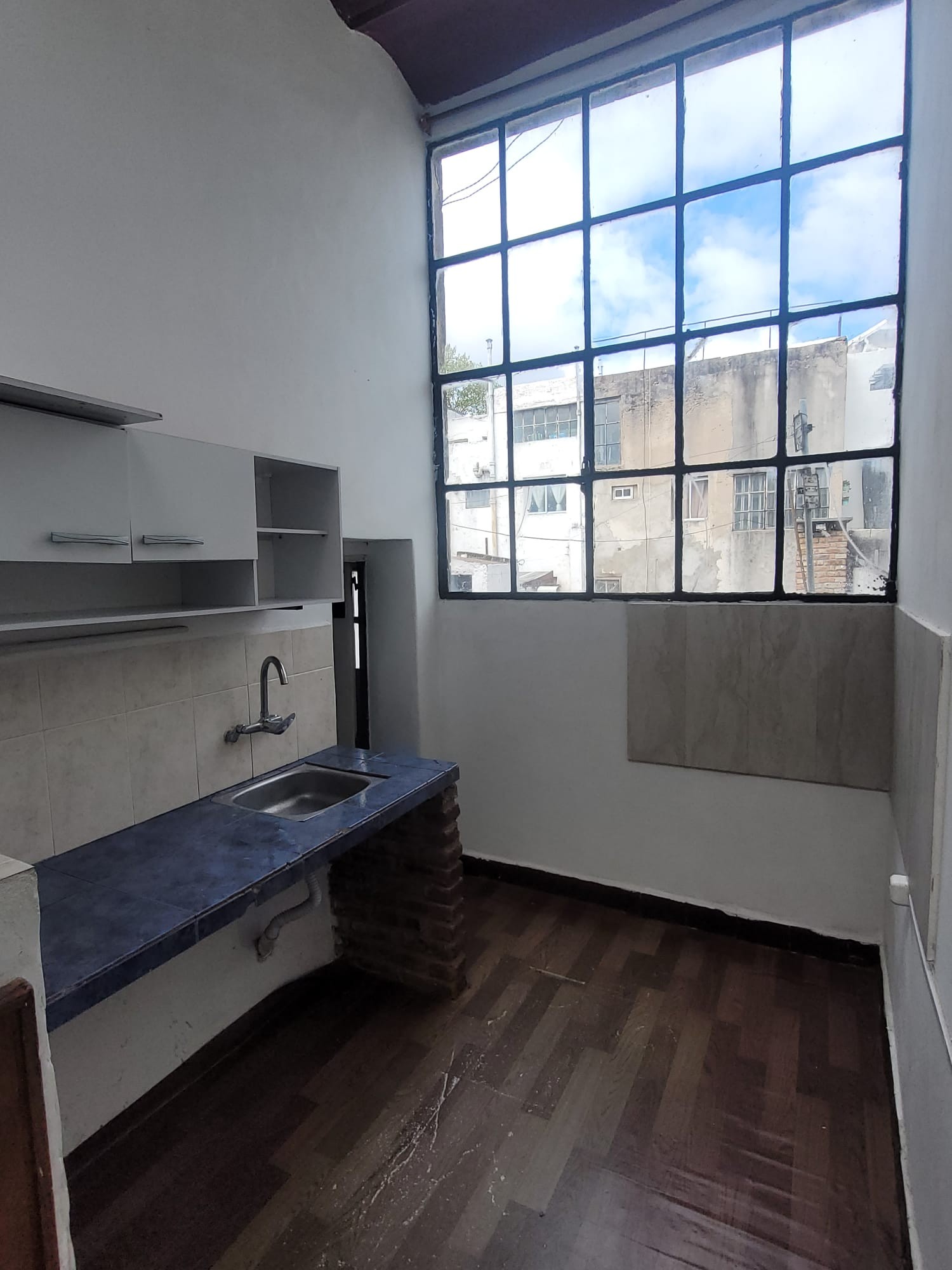 ALQUILER EN GOES, 1 DORMITORIO OPCION 2 DORMITORIOS, POR ESCALERA, BALCON, GASTOS BAJOS · Foto 11