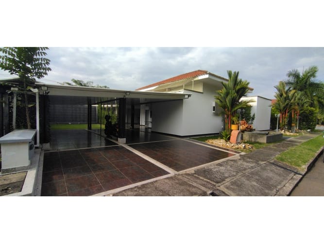 Casa de 4 alcobas en venta en Las Mercedes, Jamundí, 380 m² · foto 2 de 24