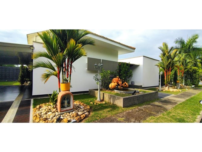 Casa de 4 alcobas en venta en Las Mercedes, Jamundí, 380 m² · foto 4 de 24