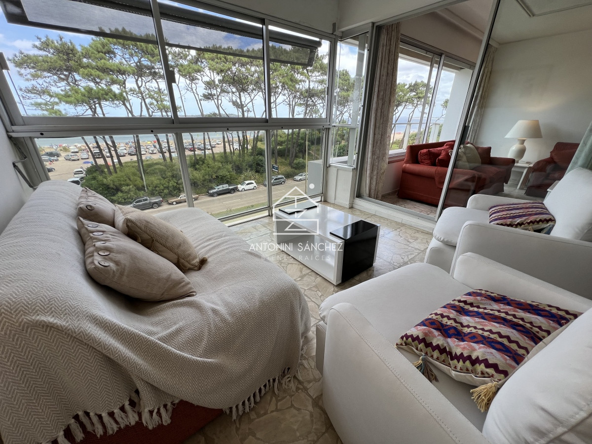 Apartamento en Mansa frente al mar - Punta del Este · Foto 12