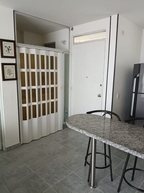 Apartamento de 3 alcobas en venta en Aqualina, Girardot, 84 m² · foto 2 de 14