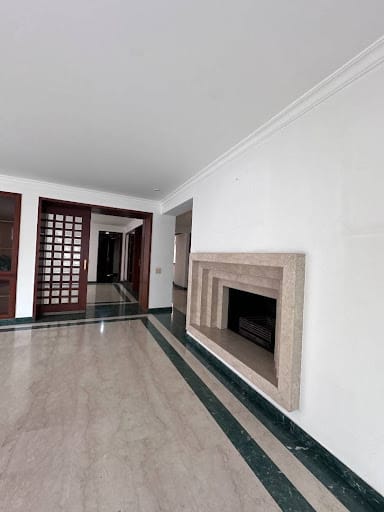 Apartamento de 4 alcobas en venta en Chicó Navarra, Bogotá, 285 m² · foto 2 de 12
