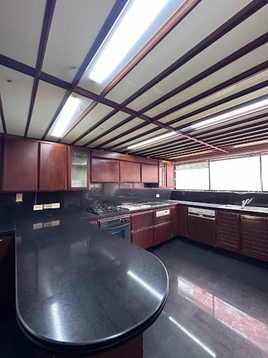 Apartamento de 4 alcobas en venta en Chicó Navarra, Bogotá, 285 m² · foto 4 de 12