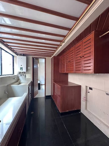 Apartamento de 4 alcobas en venta en Chicó Navarra, Bogotá, 285 m² · foto 6 de 12